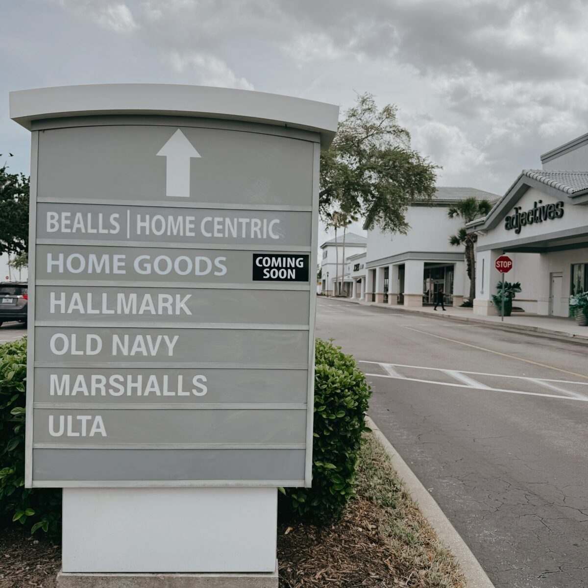 HomeGoods Heading to Former Big Lots Space at Colonial Plaza